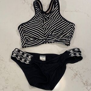 Kona Sol Bikini Striped Twist Front Halter Top Crochet Bottom Black White Size S